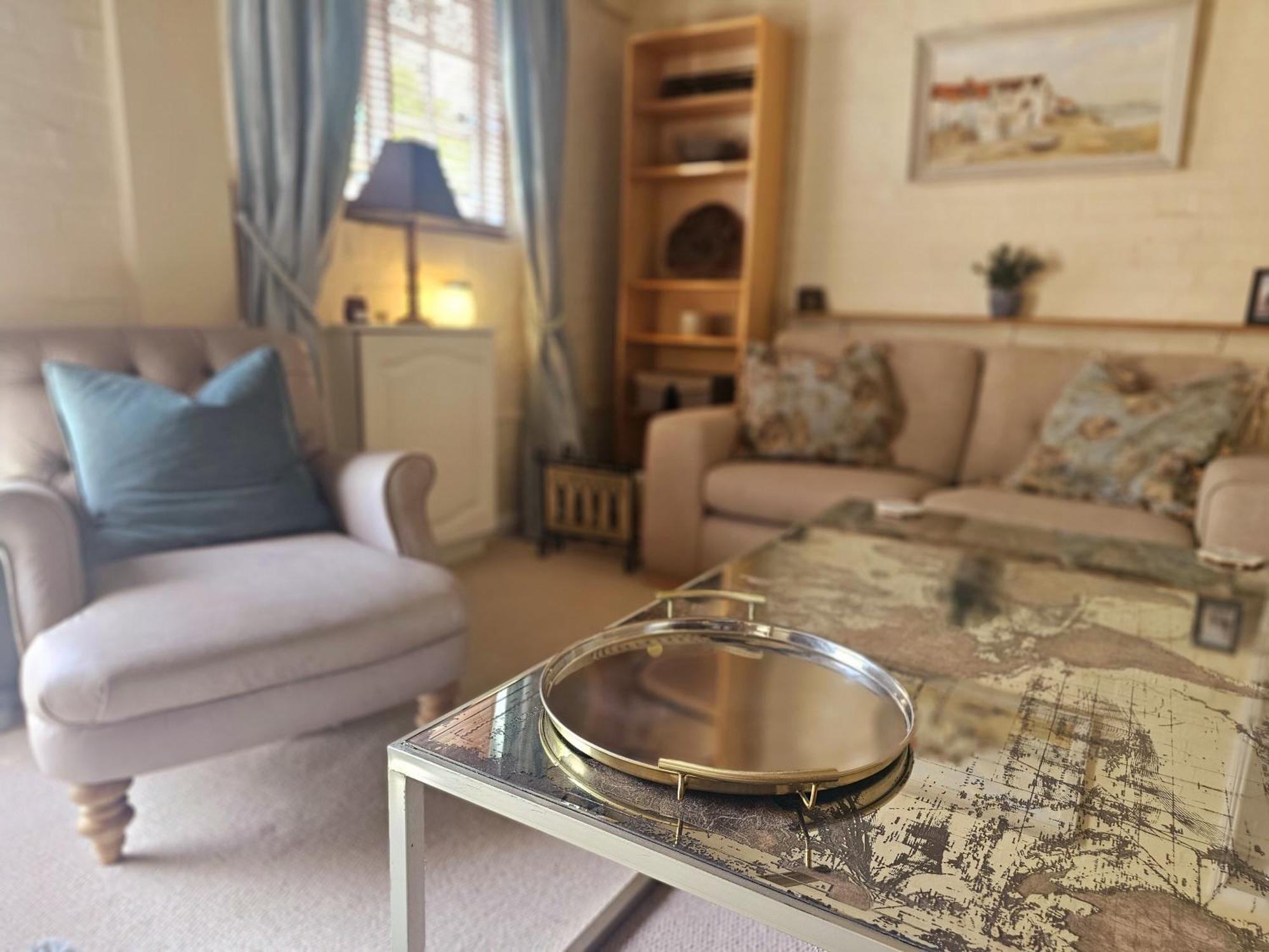 English Farmhouse Cottage Guildford Extérieur photo