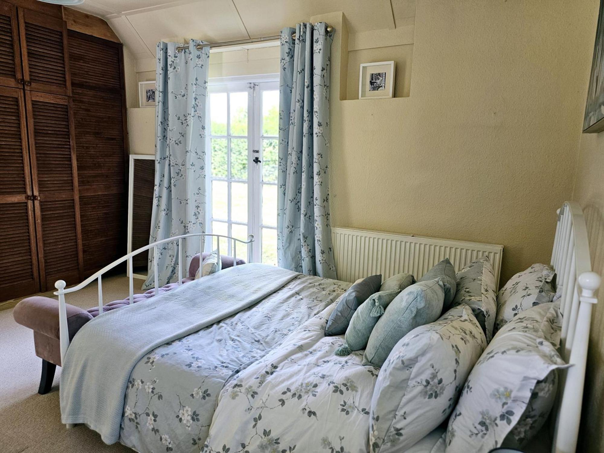 English Farmhouse Cottage Guildford Extérieur photo