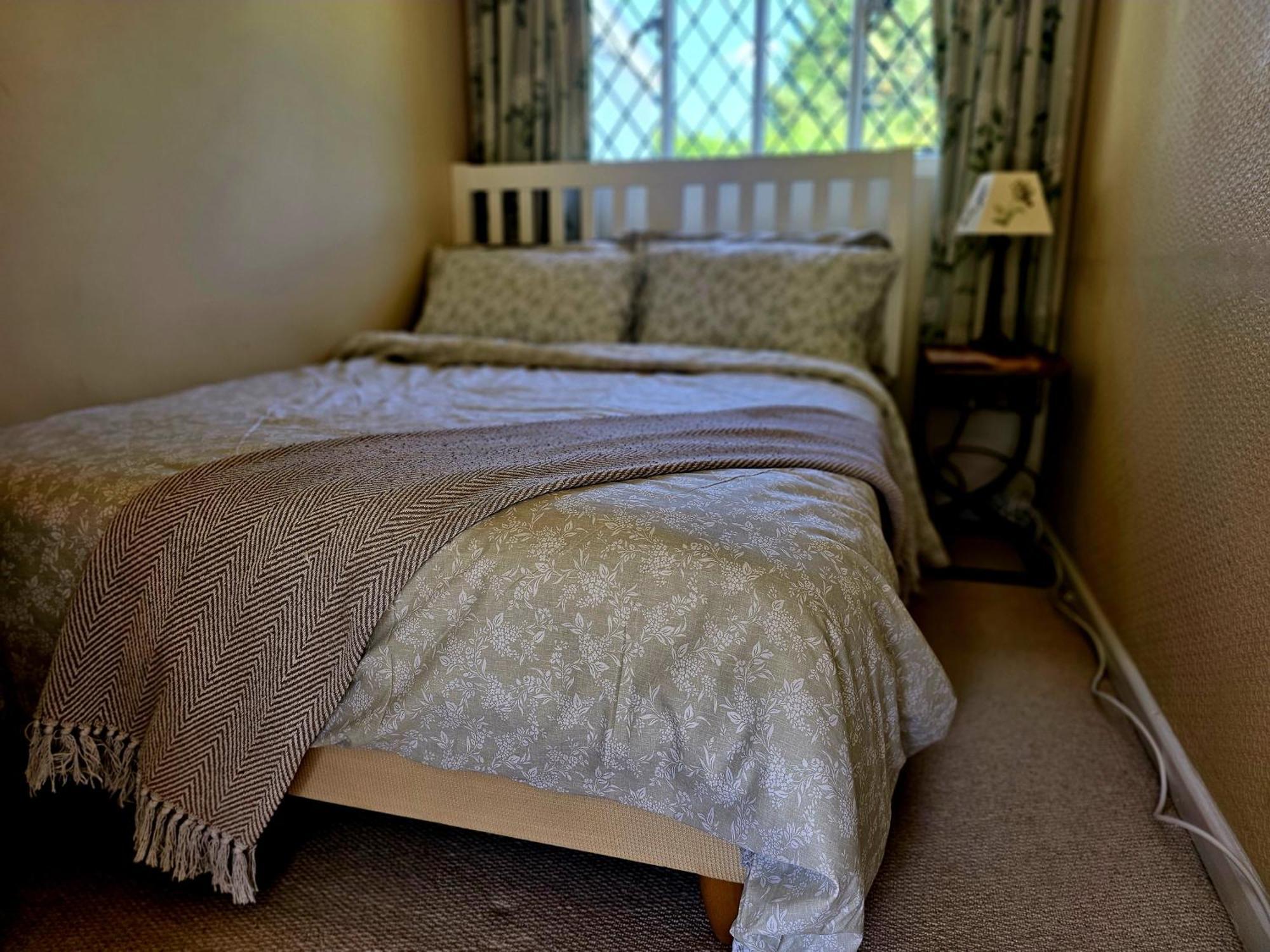 English Farmhouse Cottage Guildford Extérieur photo