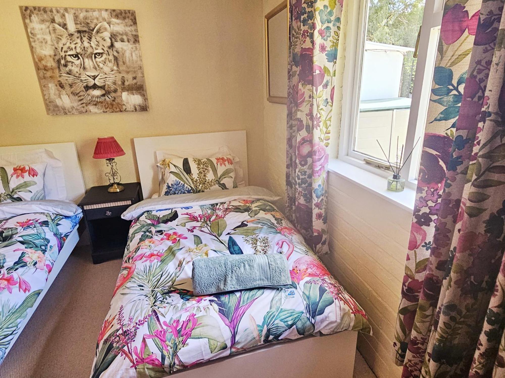English Farmhouse Cottage Guildford Extérieur photo
