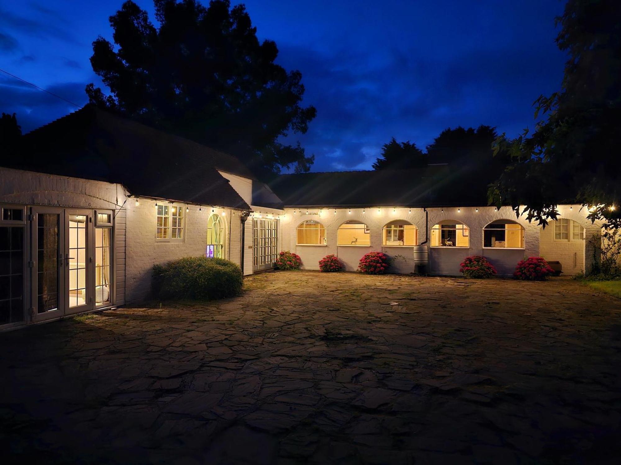 English Farmhouse Cottage Guildford Extérieur photo