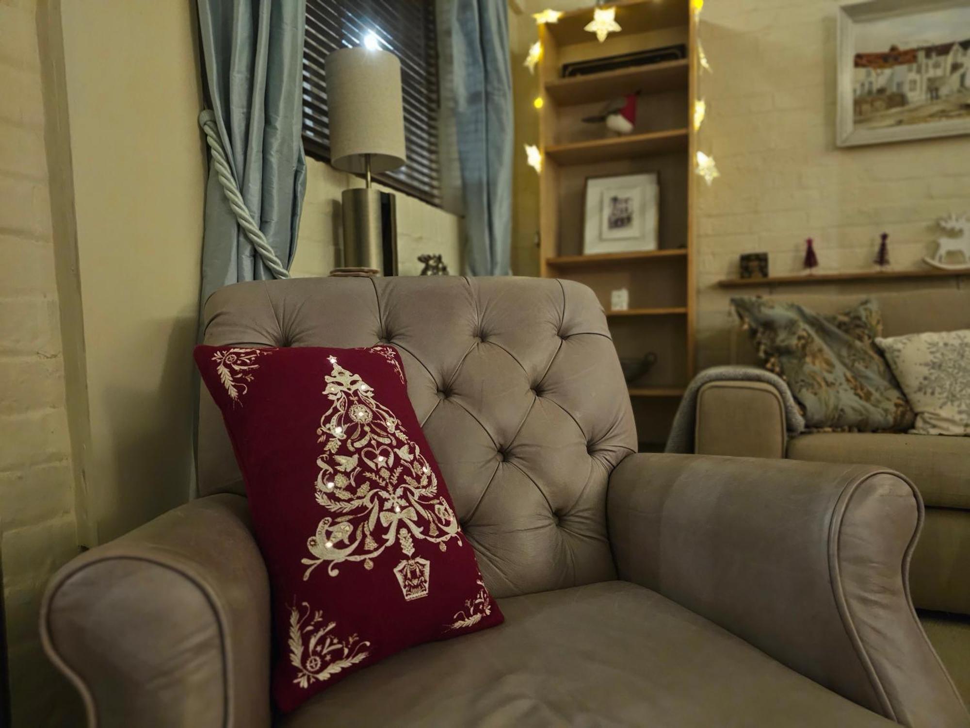 English Farmhouse Cottage Guildford Extérieur photo
